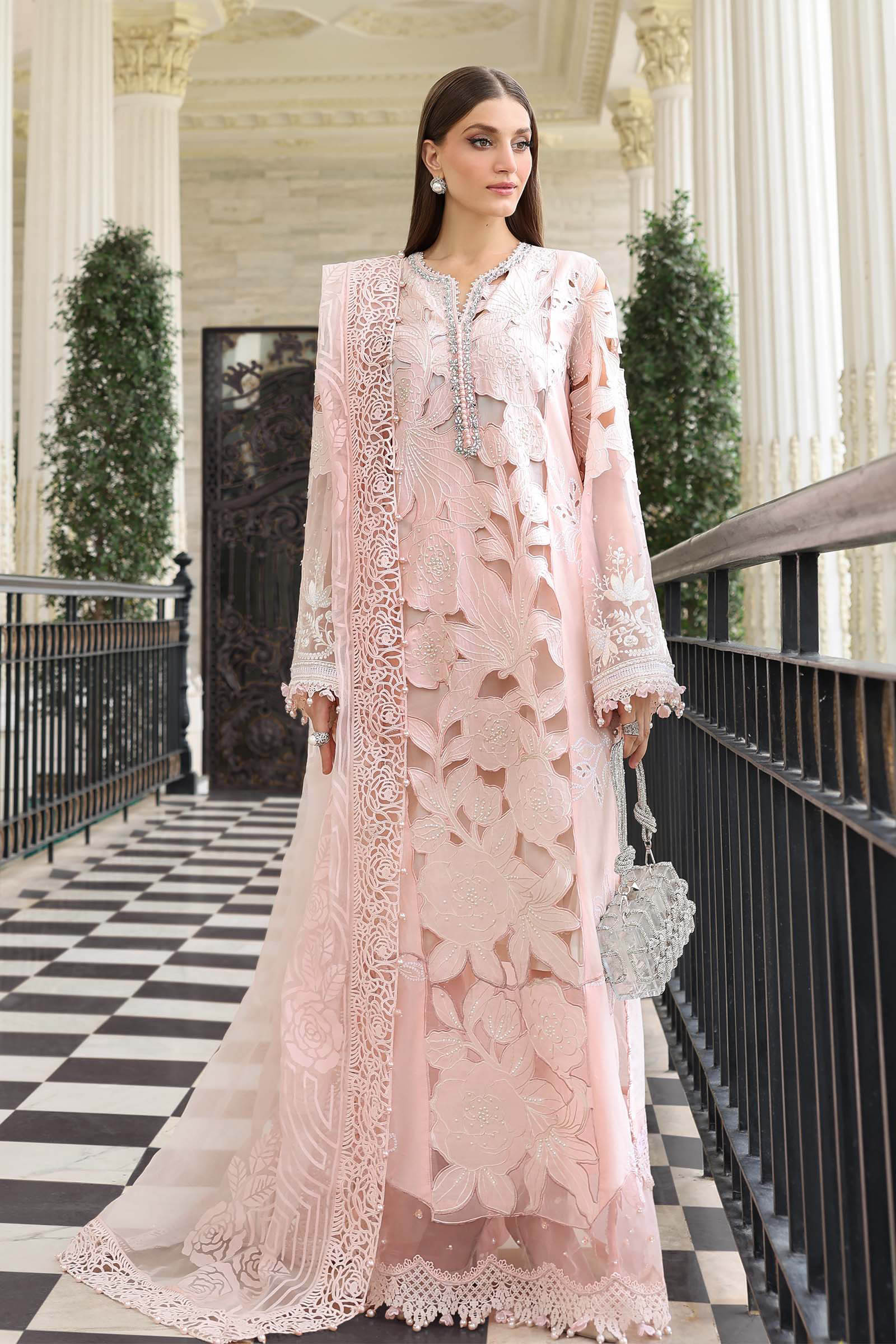 MARIA B LUXURY LAWN 2026
